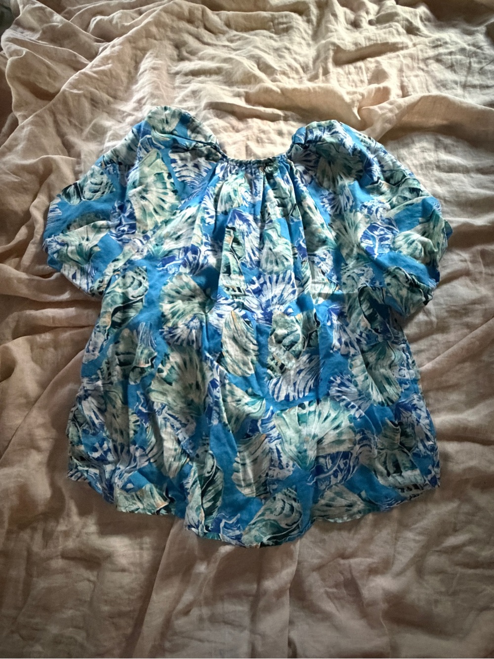 Chicos Blue Floral Women's Top - Picture 2 of 4